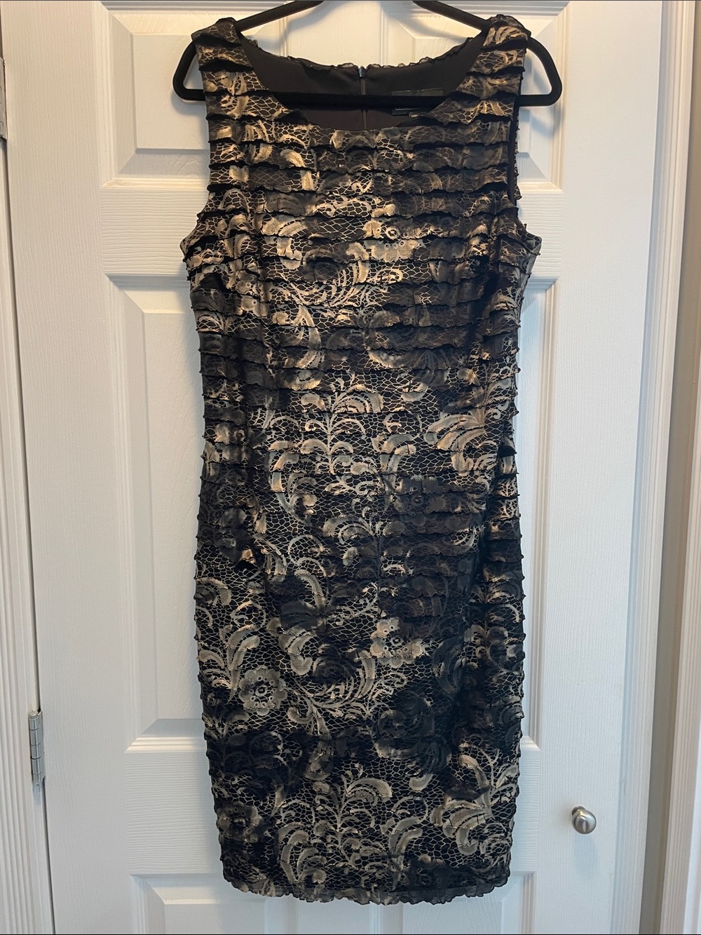Sleeveless Black and Cream Lace-Overlay Sheath Dress